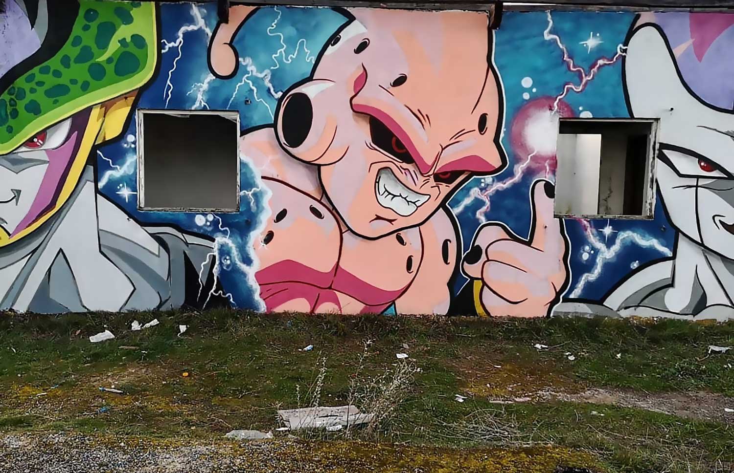Les méchants de Dragon Ball Z reprennent vie dans cet incroyable street art